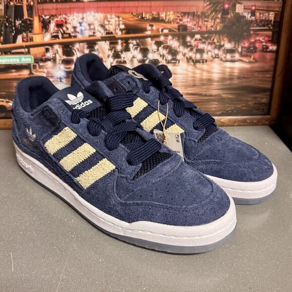 adidas Forum Low Georgia Tech Yellow Jackets M 10.5 Sneakers Casual Shoes main image 16